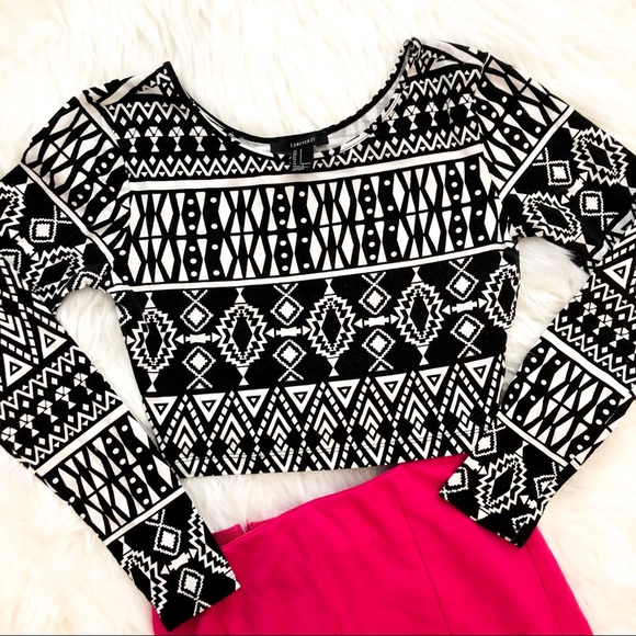 Forever 21 long sleeve crop top - Picture 1 of 5